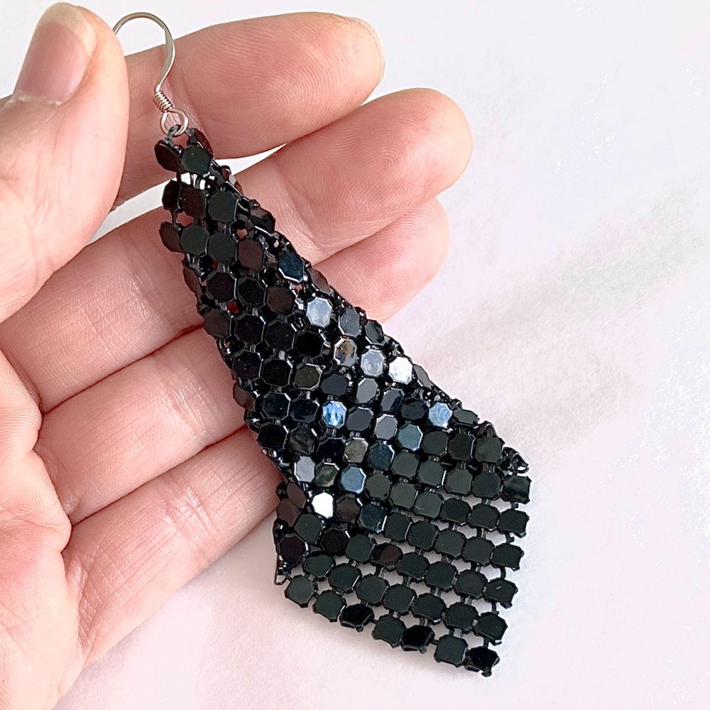 VINTAGE glomesh style large dangle earrings Black - Picture 2 of 3